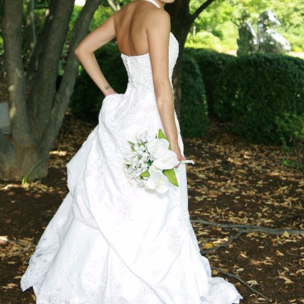 David's Bridal Size 0 Wedding Dress